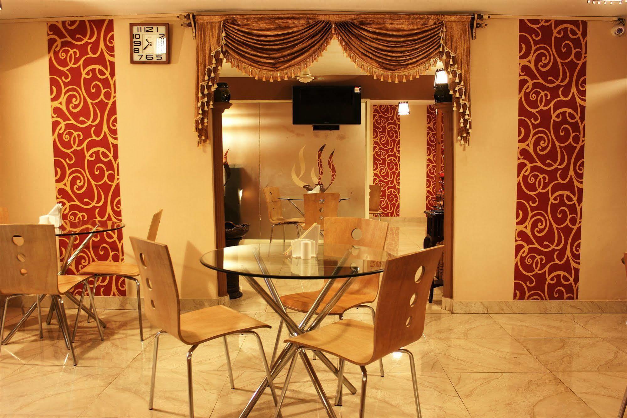 Hotel Walisons Resorts Srīnagar 외부 사진