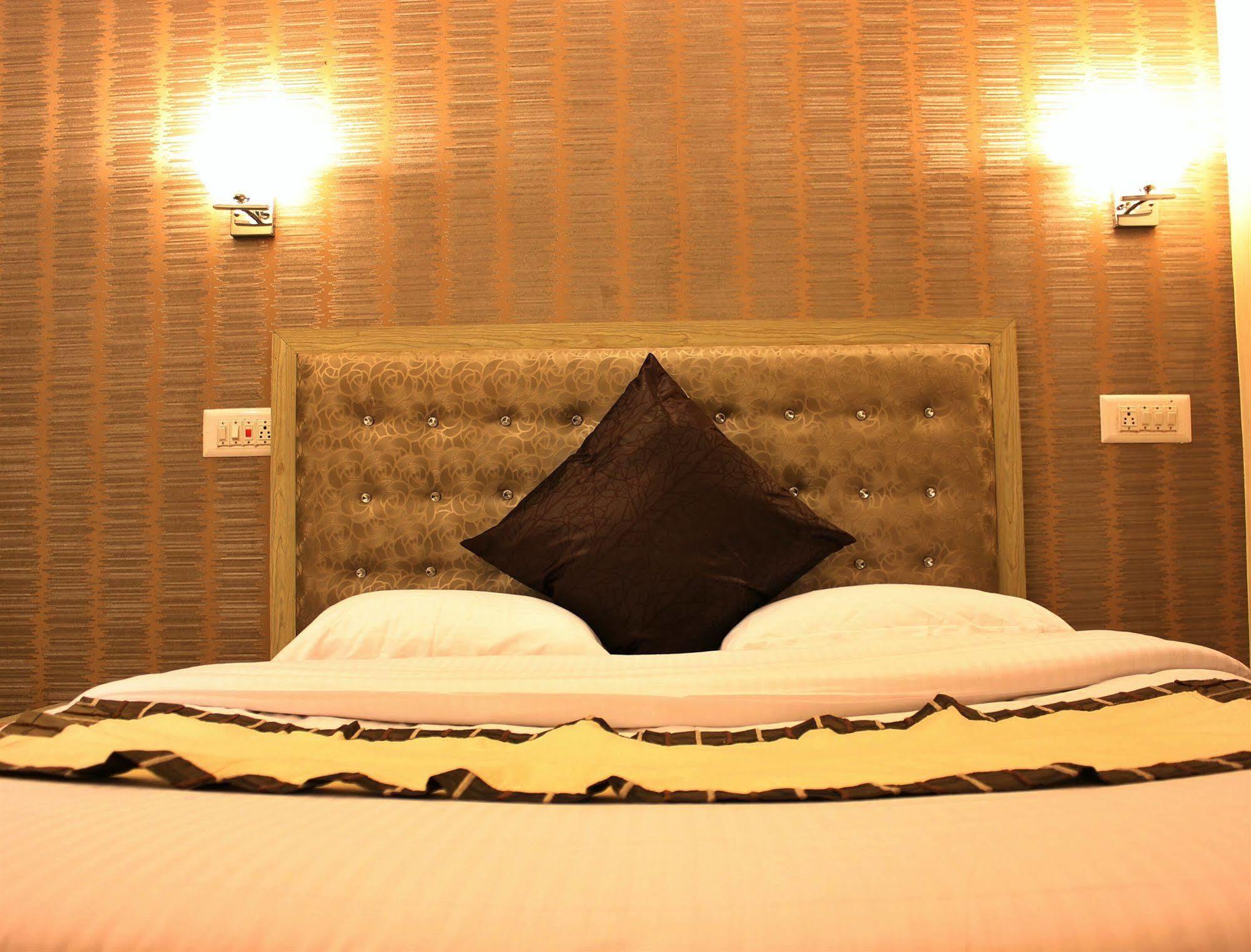 Hotel Walisons Resorts Srīnagar 외부 사진