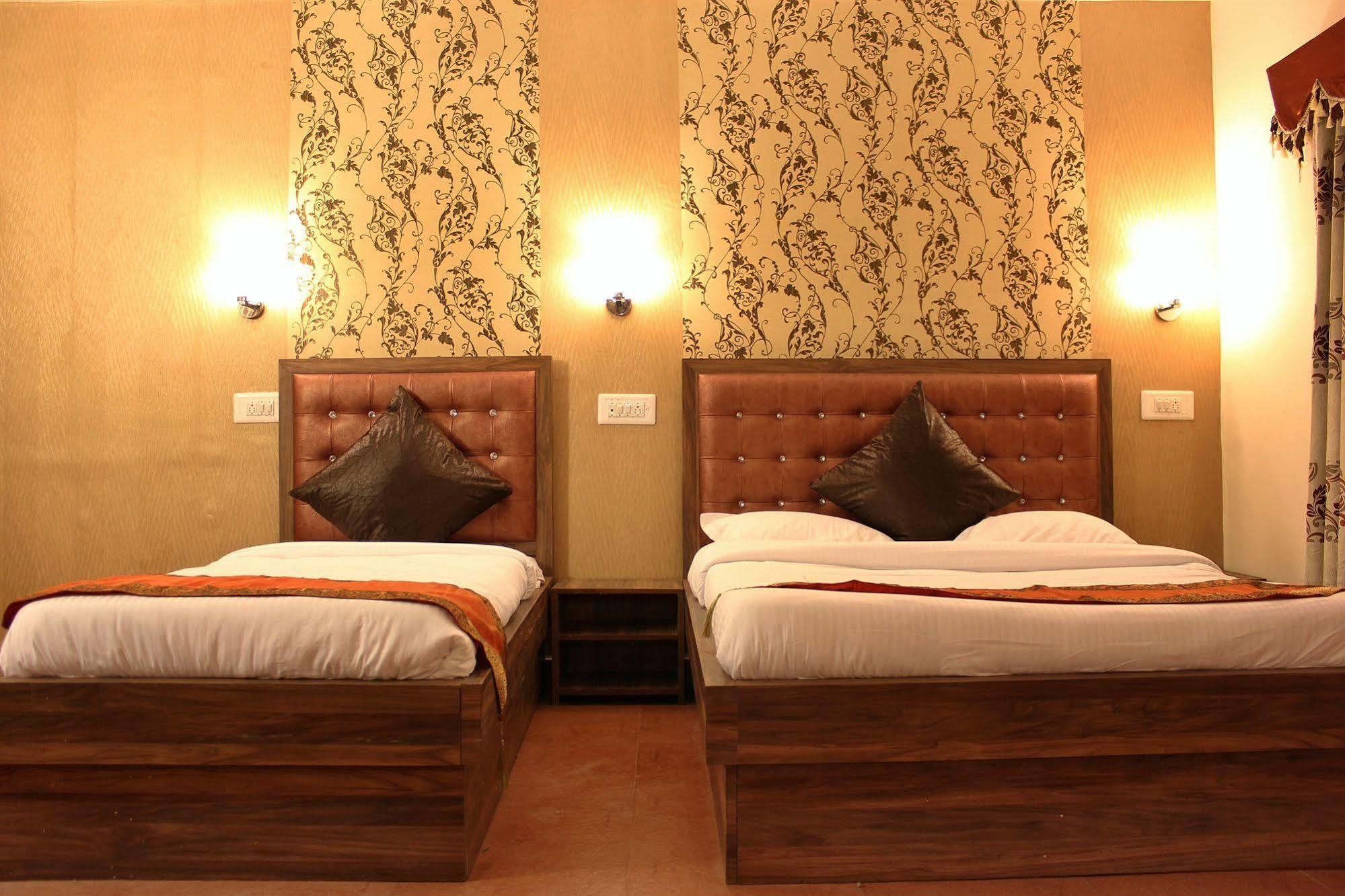 Hotel Walisons Resorts Srīnagar 외부 사진