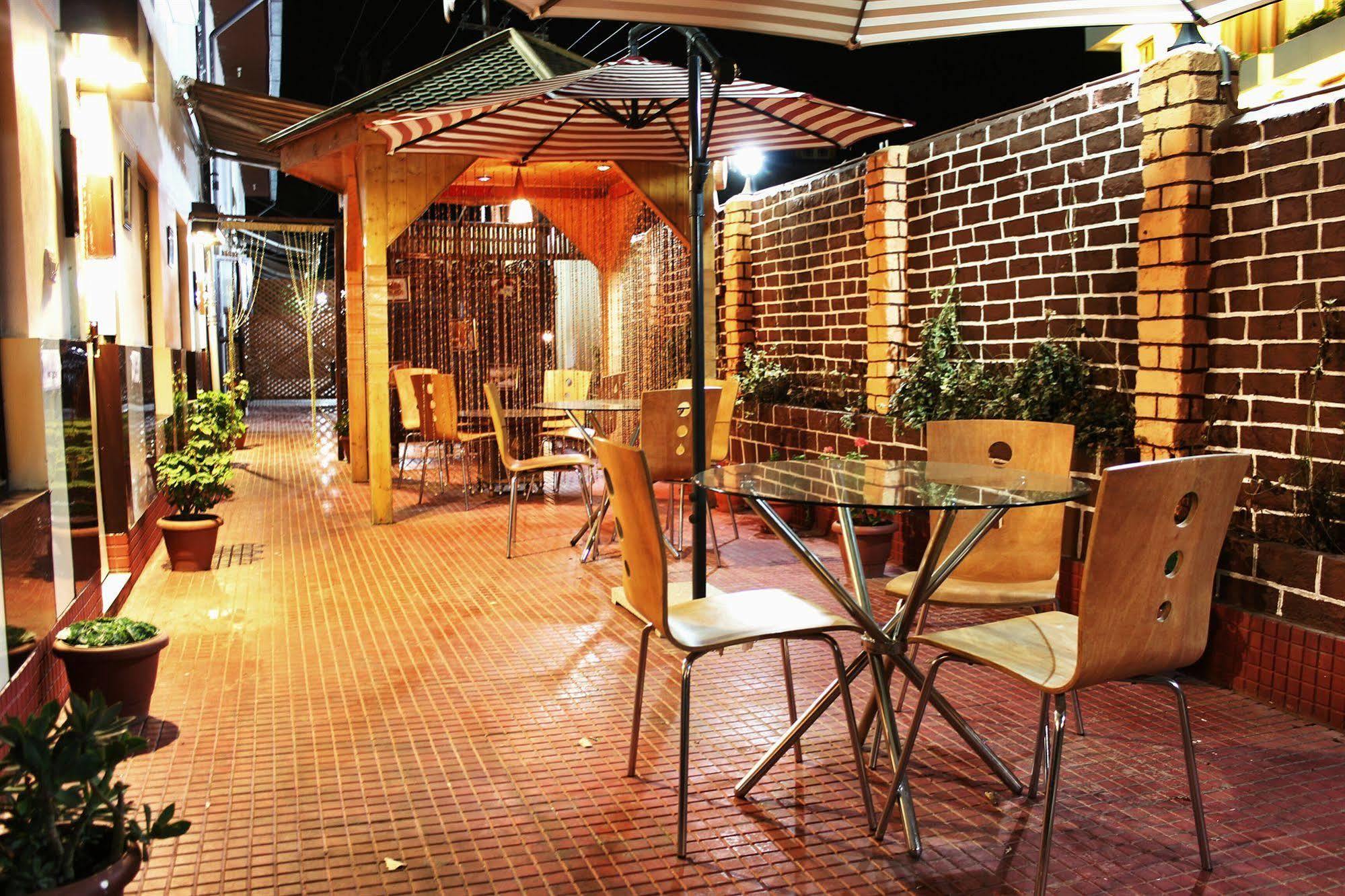 Hotel Walisons Resorts Srīnagar 외부 사진